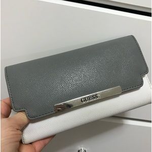 Guess Wallet Gray and White